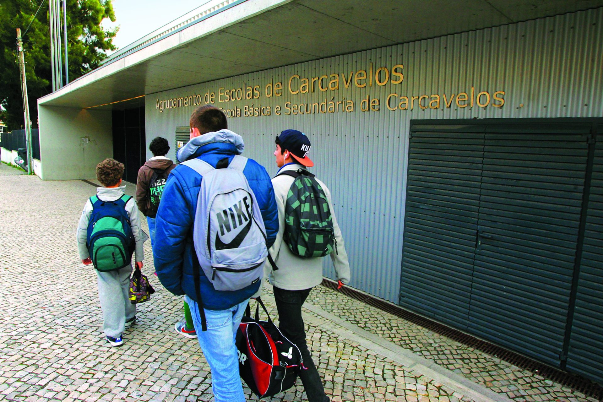 Câmaras de videovigilância das escolas portuguesas voltaram a ser ligadas