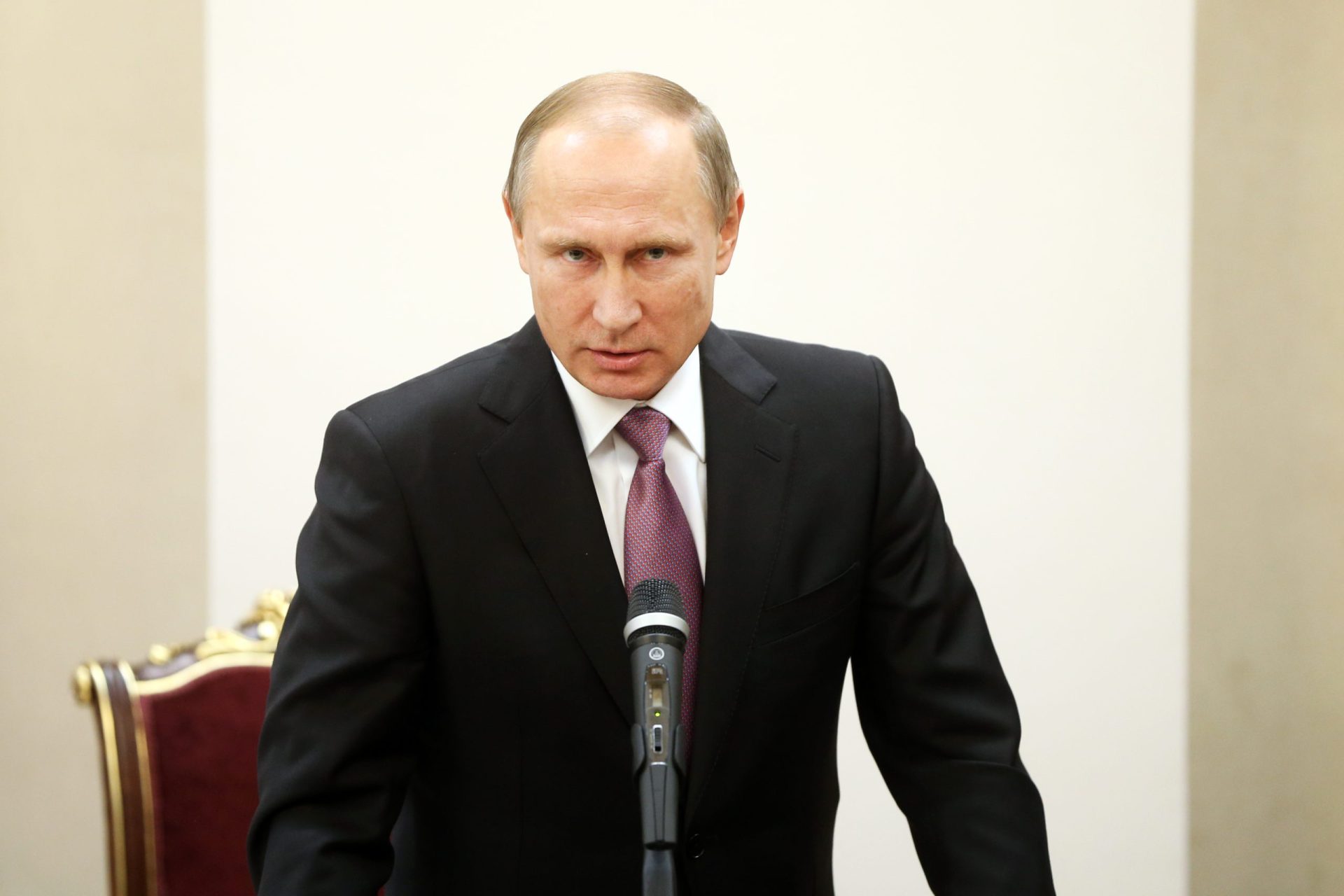 Putin diz que abate de avião foi &#8220;facada nas costas&#8221; que terá consequências