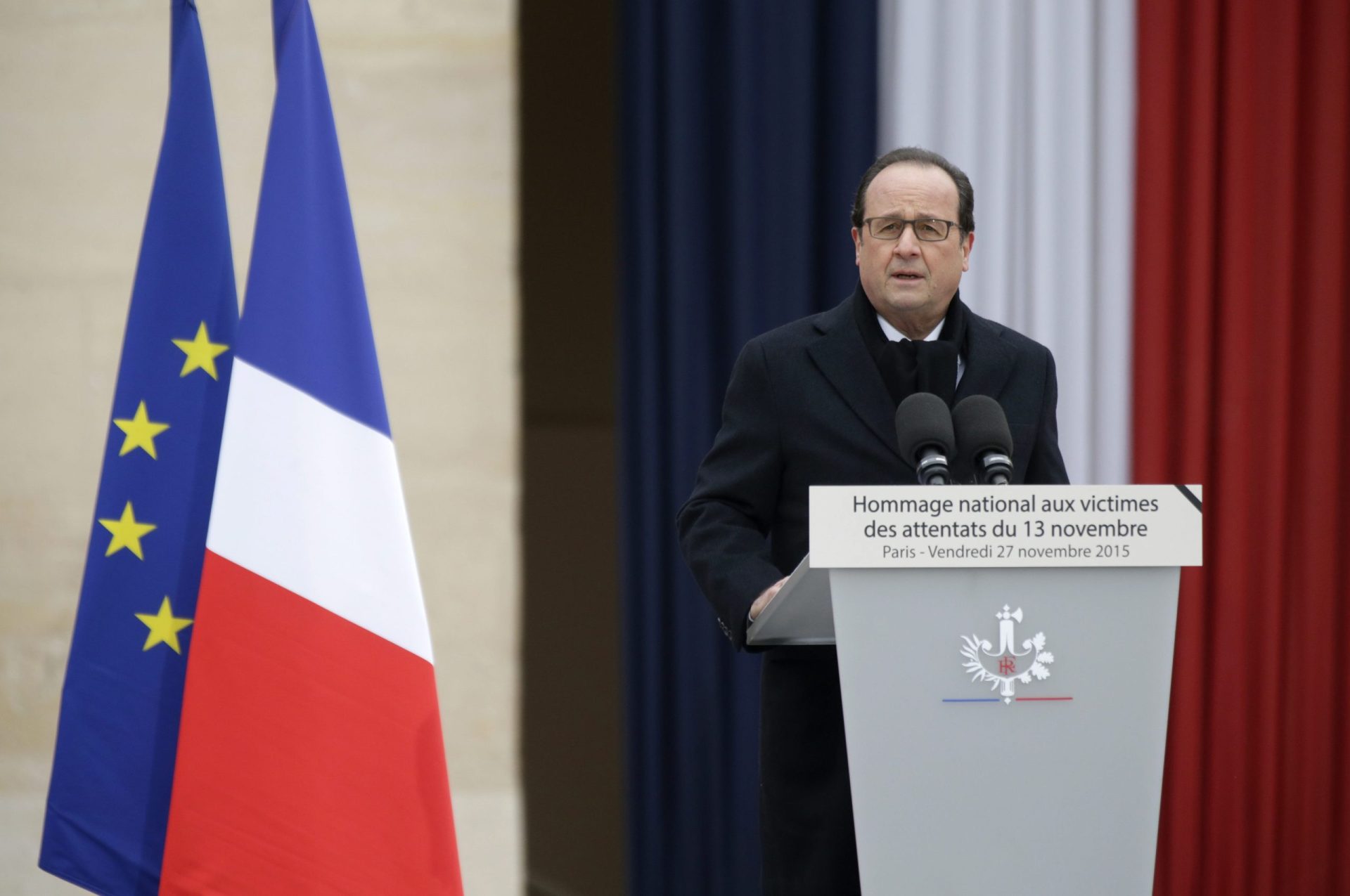 Hollande exorta deputados britânicos a aprovarem ataques aéreos