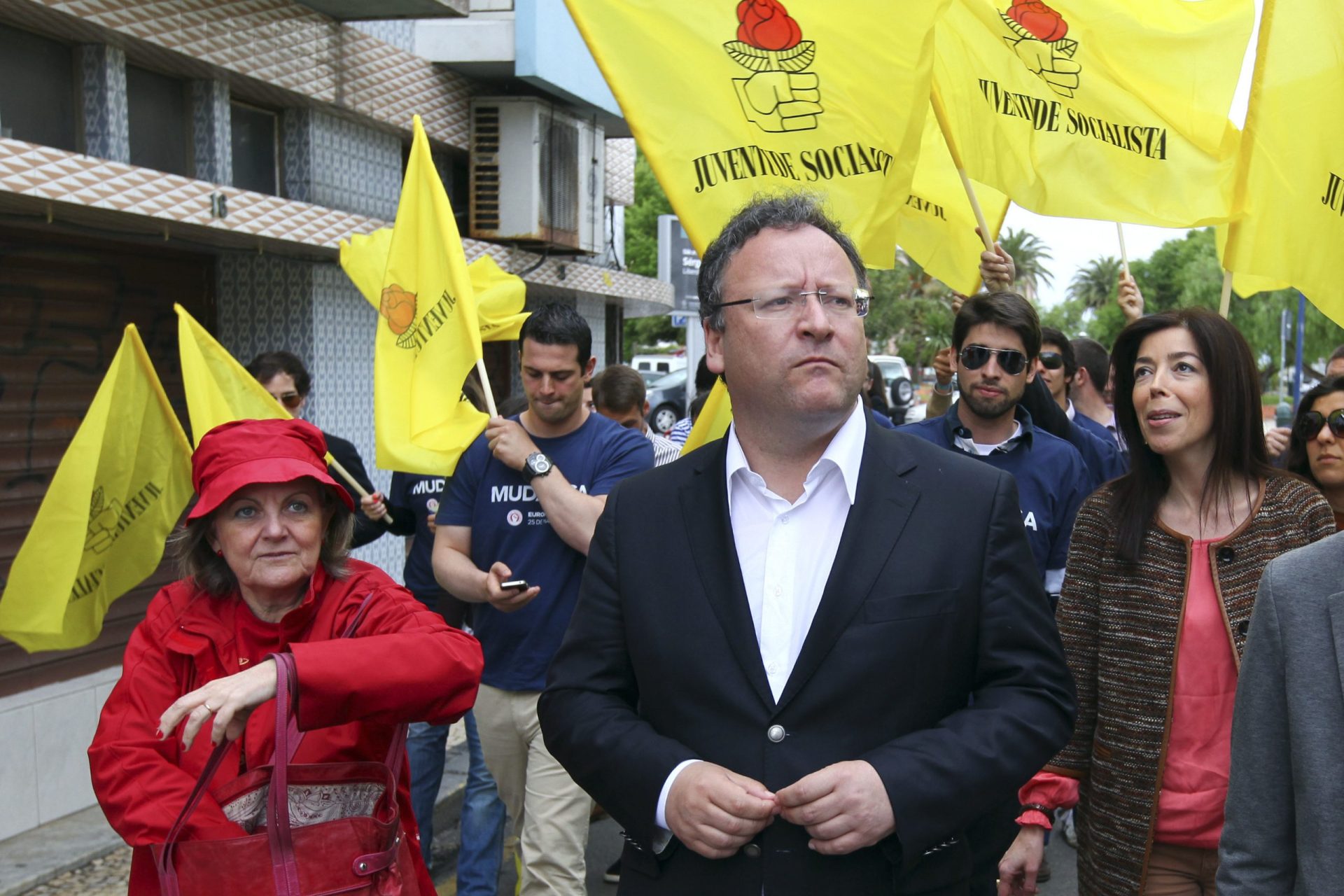 Assis antecipa encontro de socialistas contra acordo à esquerda