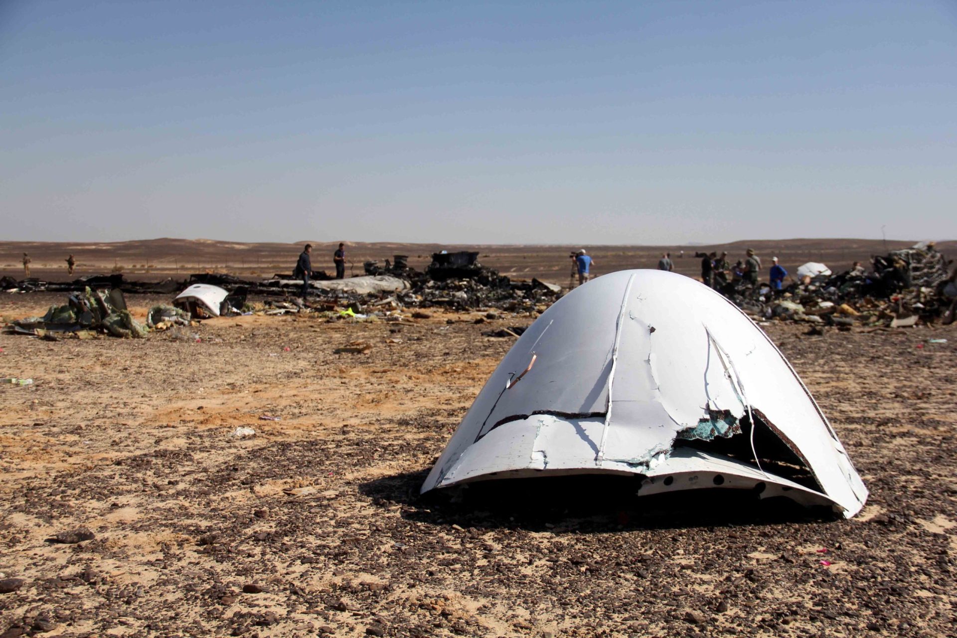 Egito/Avião: caixa negra confirma violência e caráter rápido do incidente