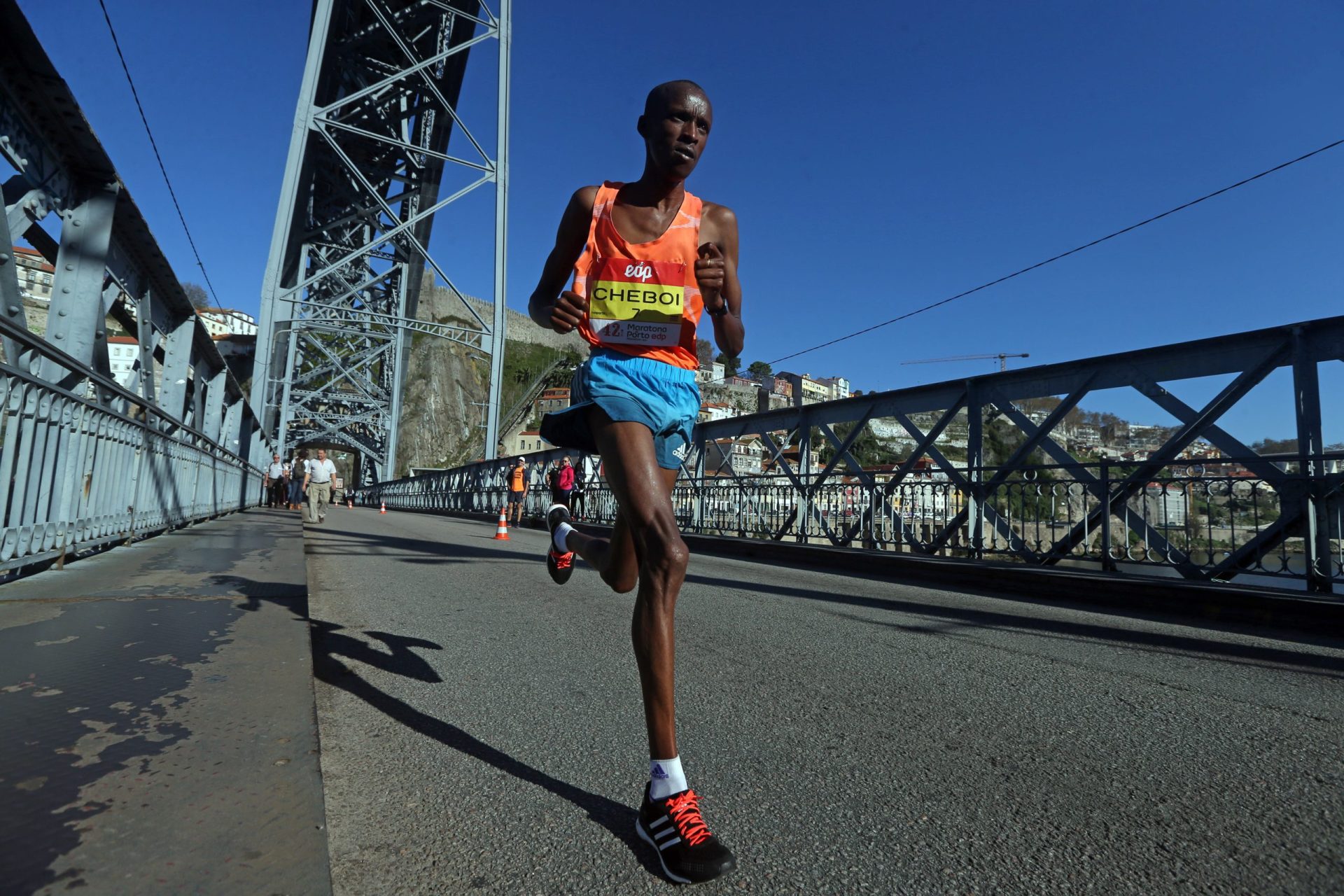 Maratona do Porto bate recorde nacional