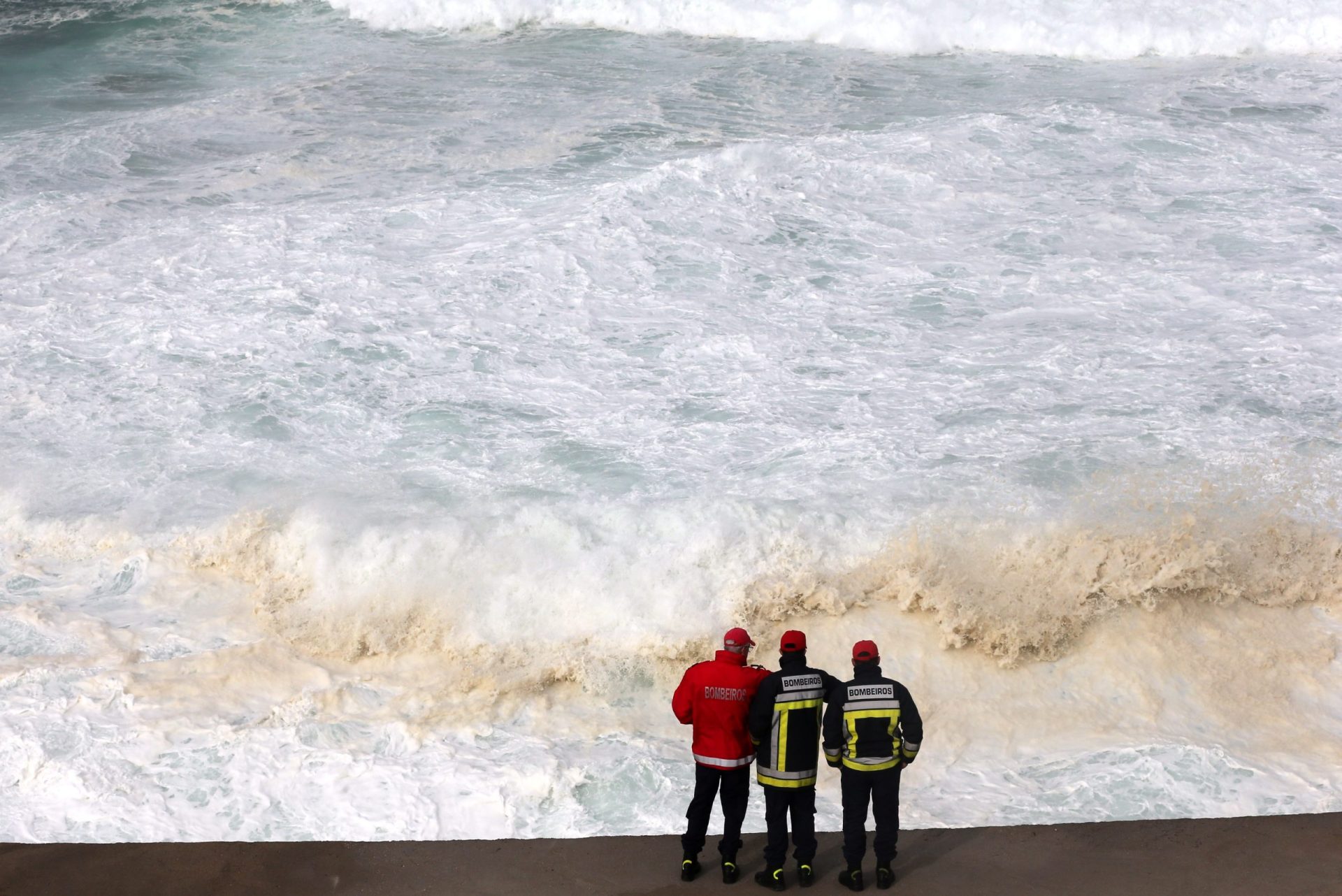 Retomadas buscas para encontrar pescador