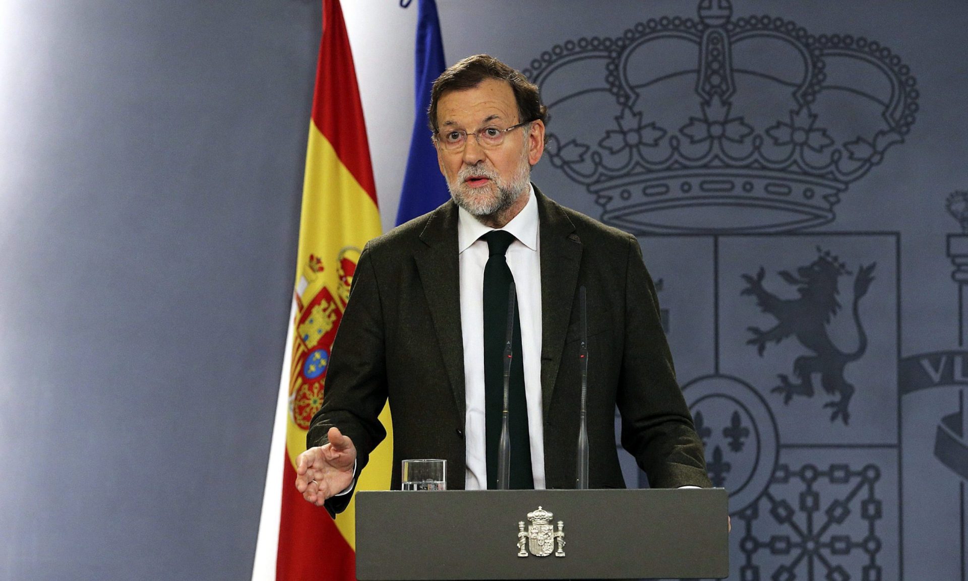 Madrid recorre ao TC para travar independência da Catalunha