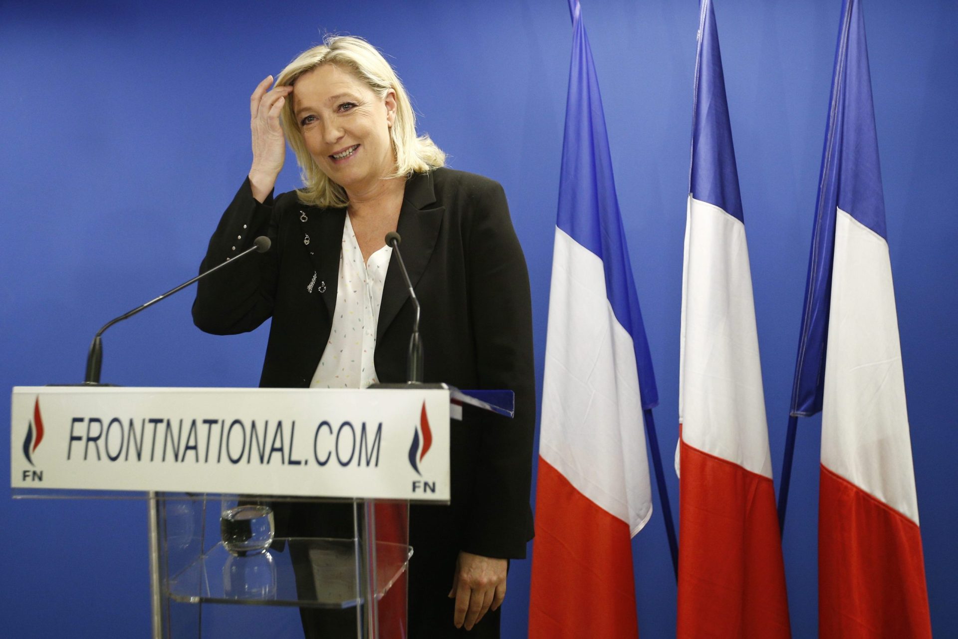 Eleições em França: partido de Le Pen perde em todas as regiões