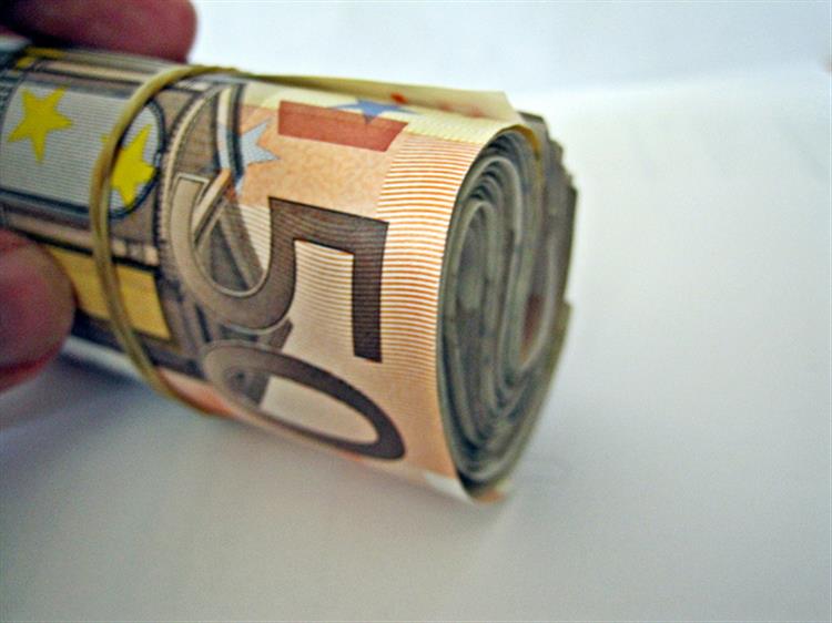 Lidl aumenta salário mínimo para 600 euros