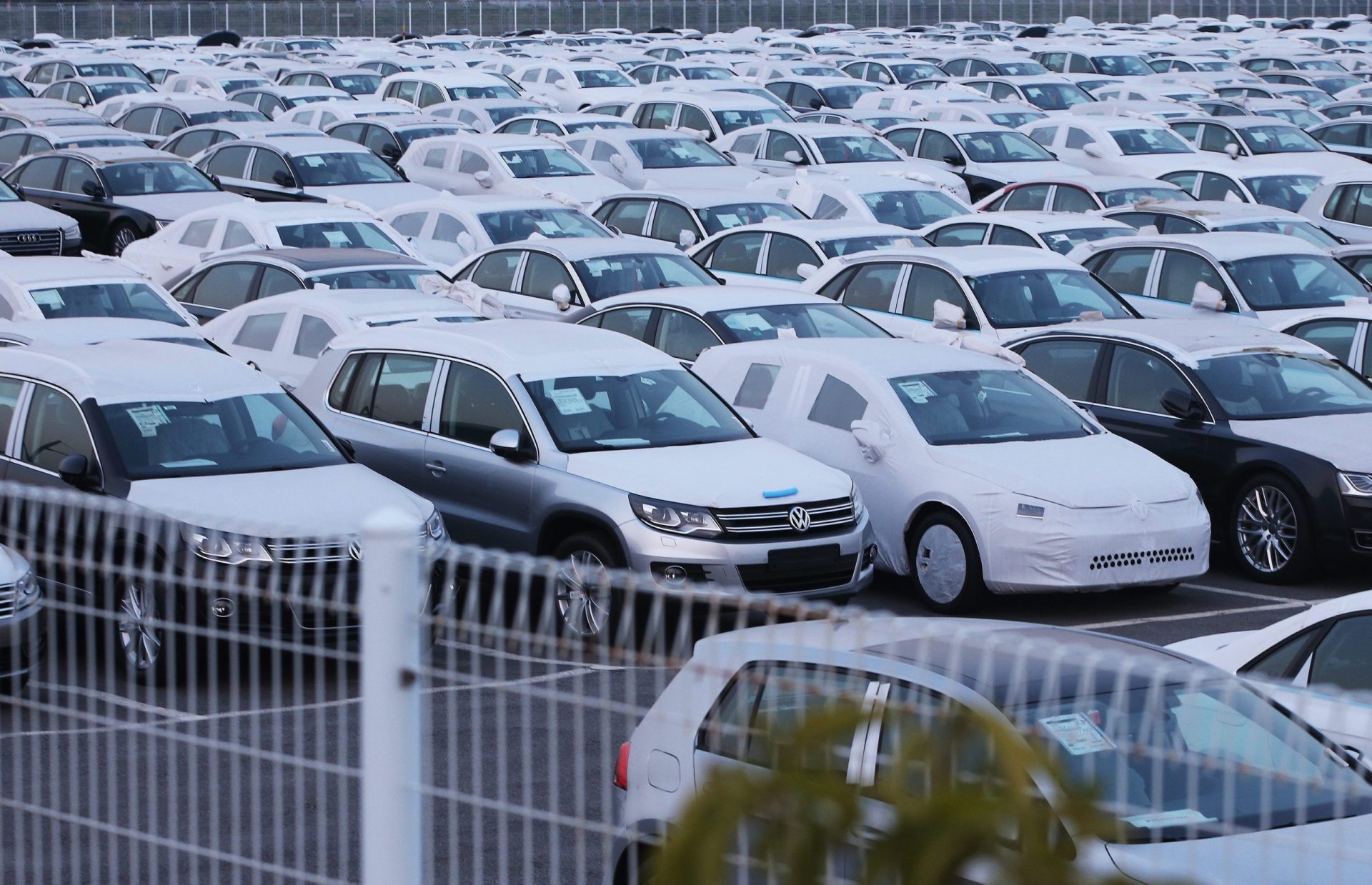 Vendas da Volkswagen caem quase 25%