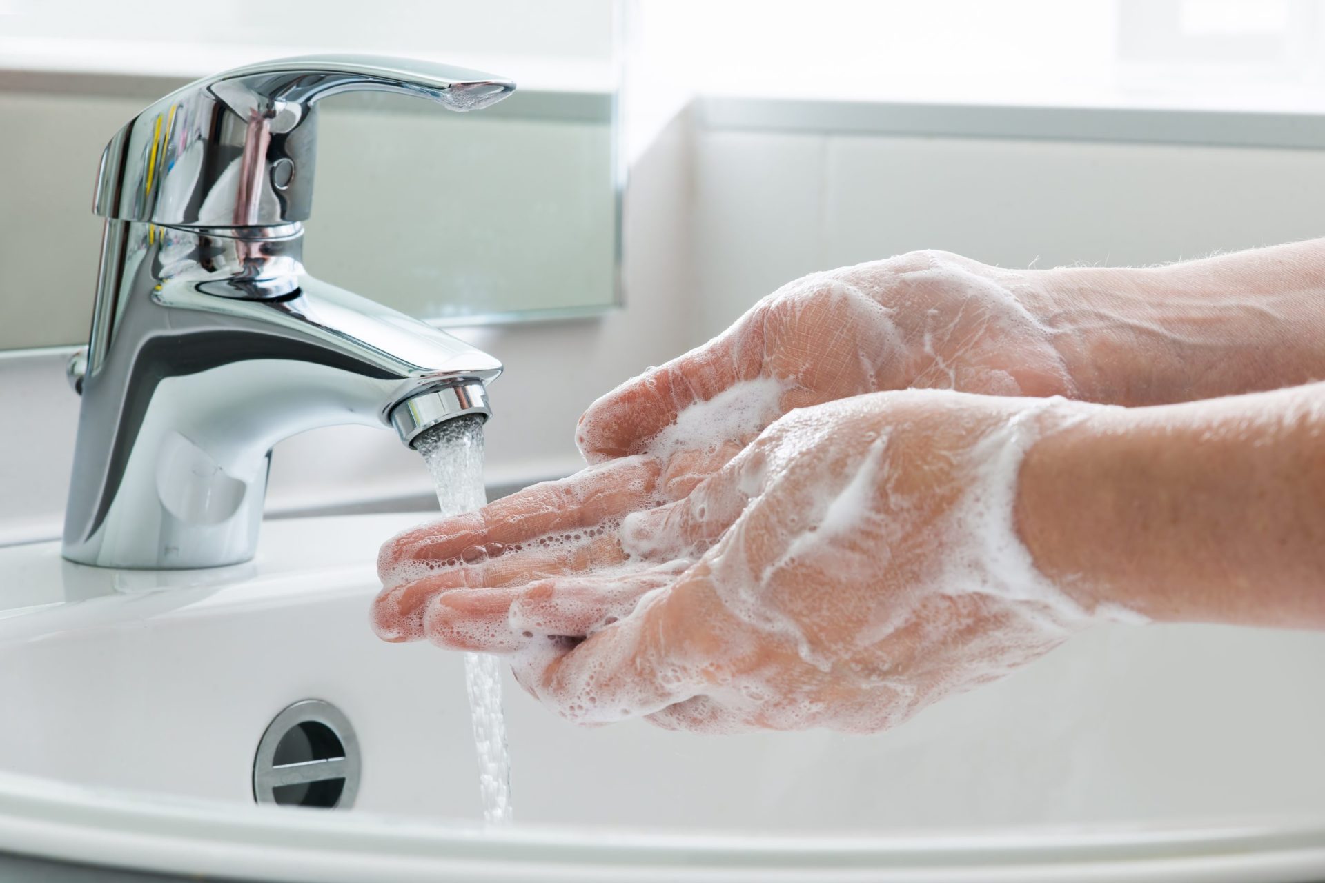 Este é o país europeu onde menos se lava as mãos após ir à casa de banho