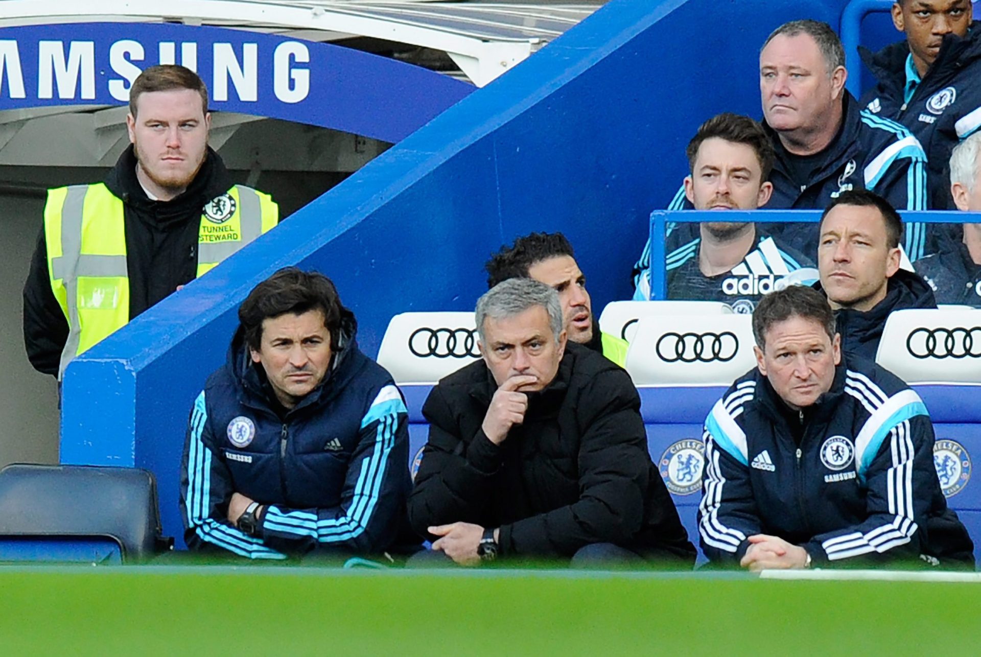 José Mourinho &#8220;envergonhado&#8221; com derrota histórica