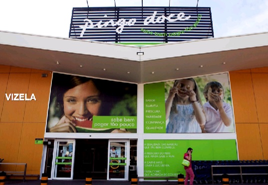 Cinco supermercados Pingo Doce vendidos a franceses