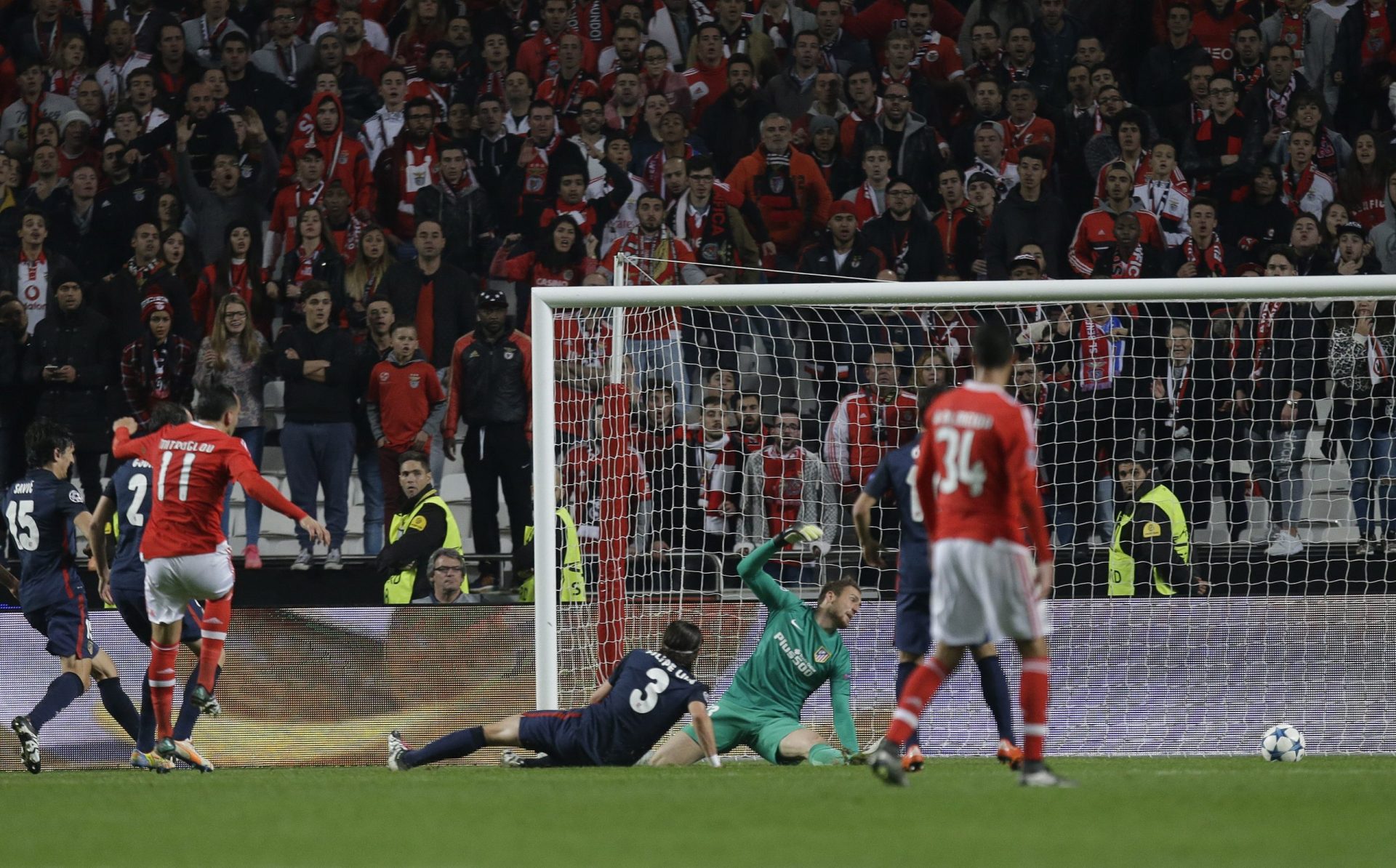 Champions: Benfica perde em casa com Atlético de Madrid