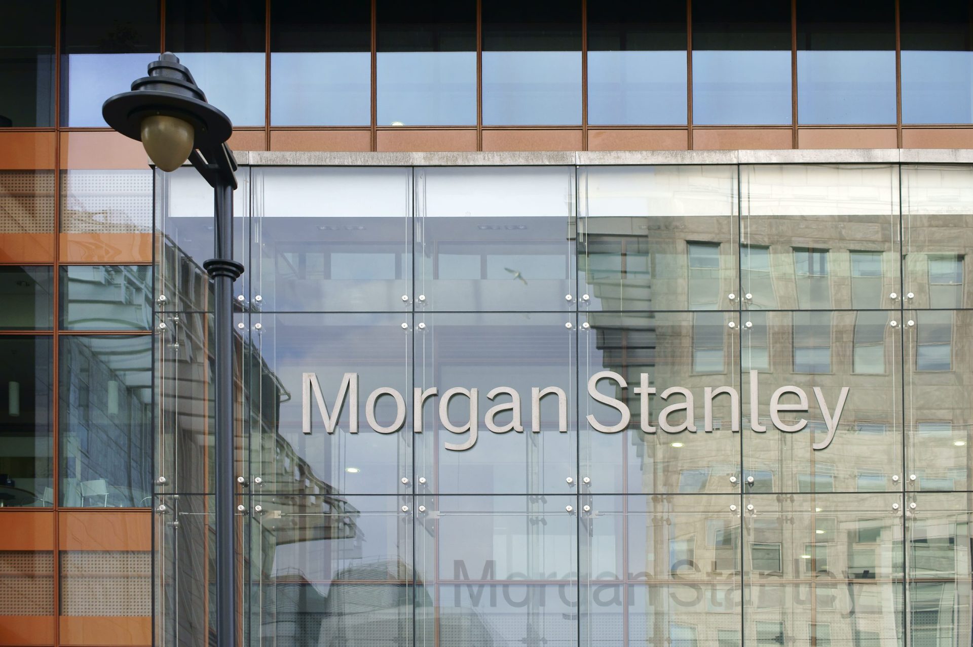 Funcionário rouba e divulga dados de clientes da Morgan Stanley