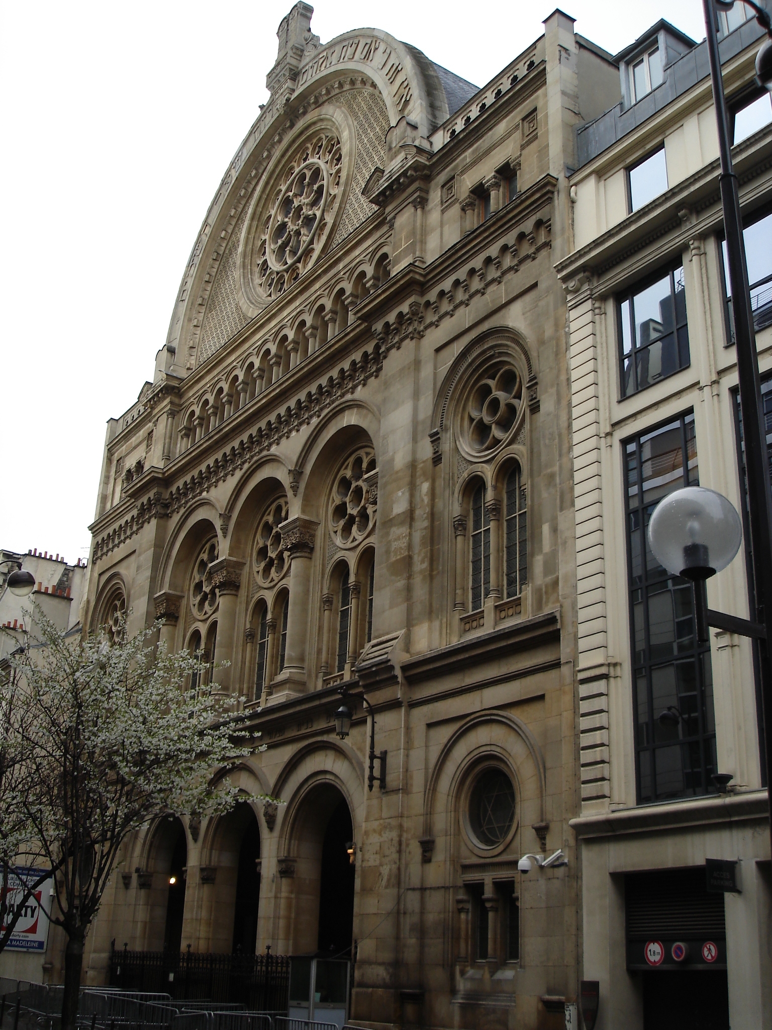 Paris: Sinagoga evacuada