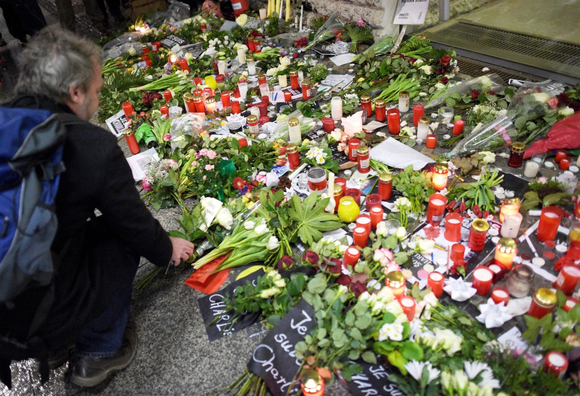 Al-Qaeda reivindica ataque no Charlie Hebdo