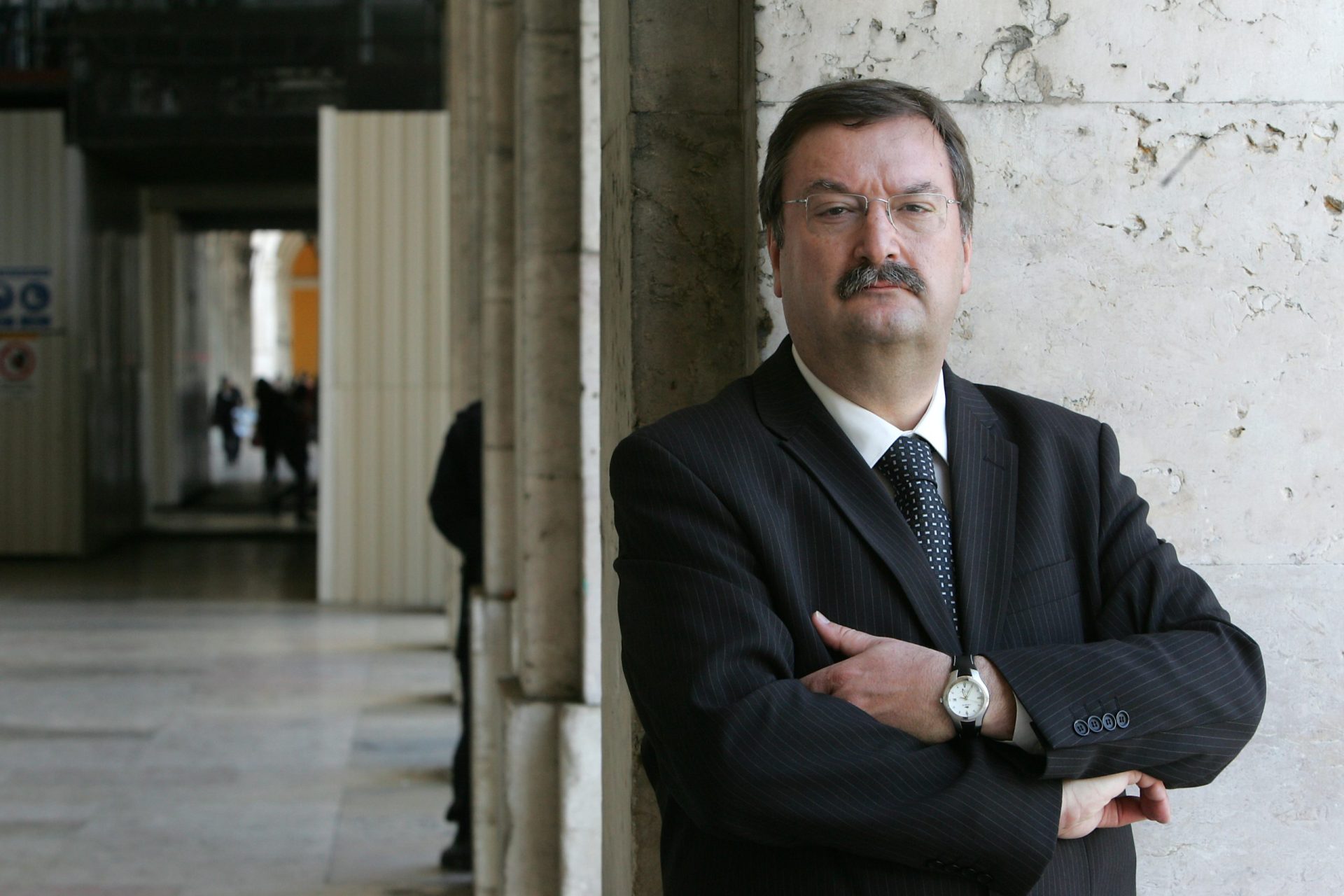 Carlos Silva: ‘Com salário mínimo à grega metade das empresas fecham’