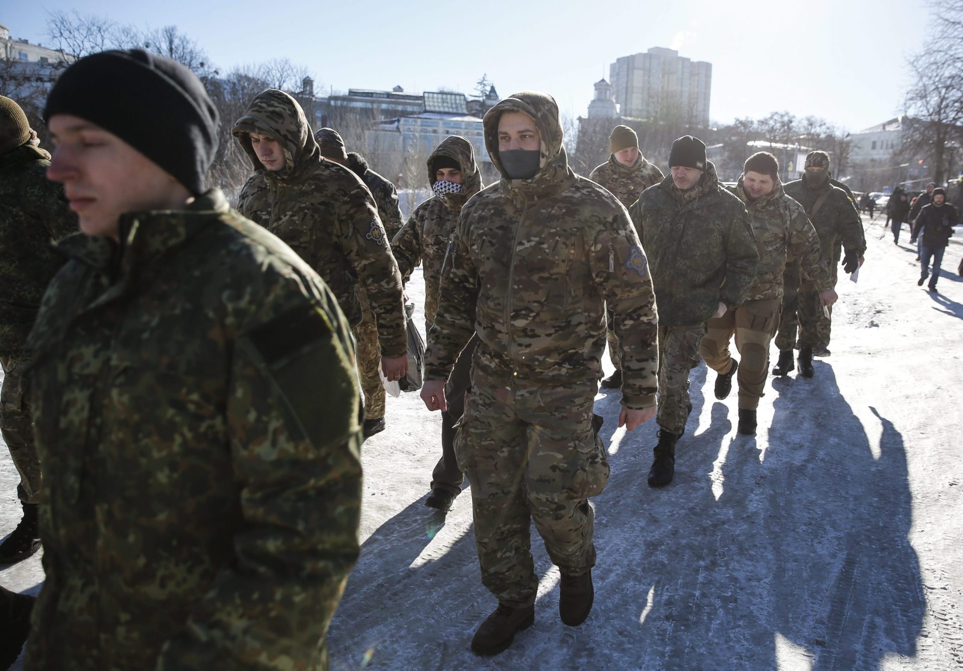 Exército ucraniano retira tropas de Debaltseve