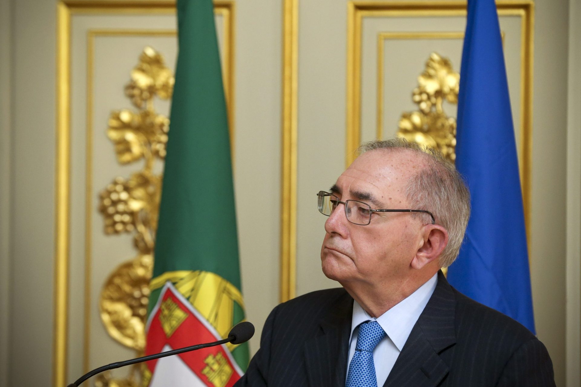 ‘Troika’ pode dever “reparações” a Portugal