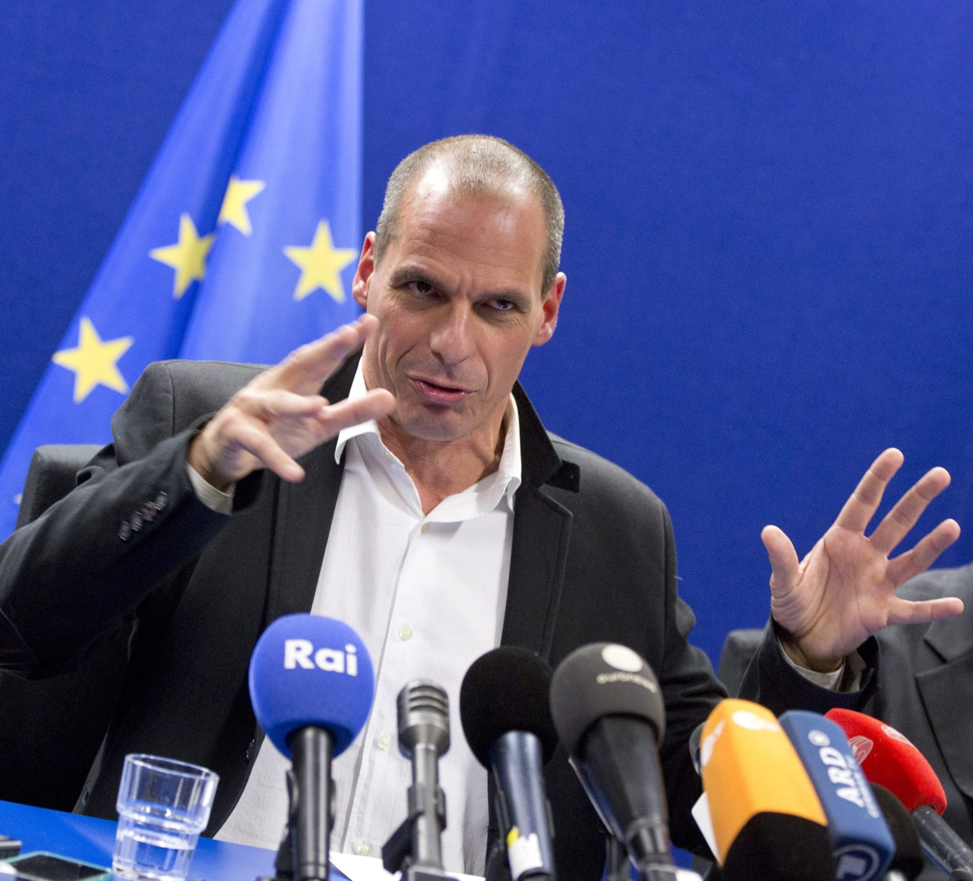 Grécia confia que reformas vão ser aceites