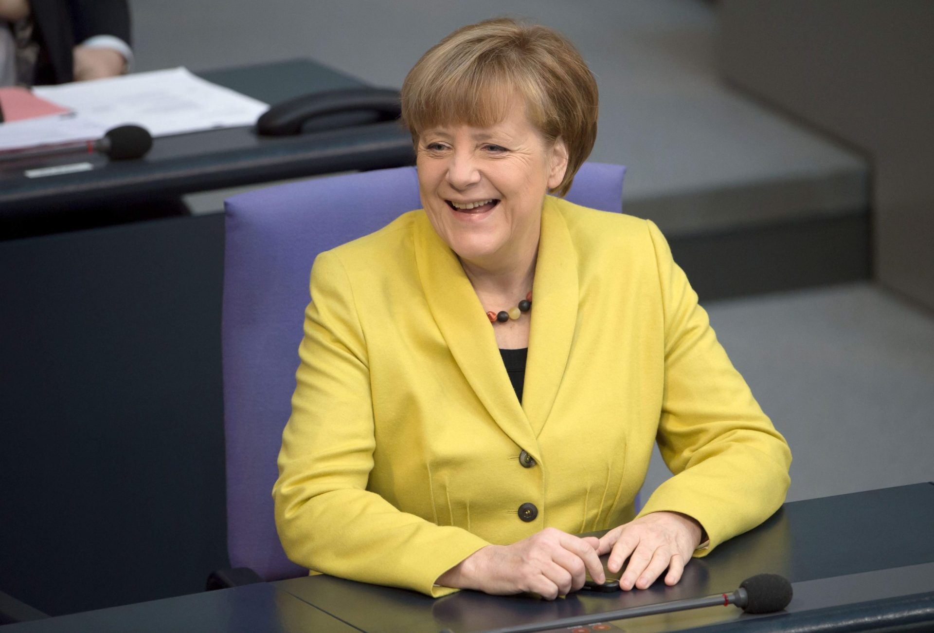 Alemanha aprova extensão do programa de assistência financeira à Grécia