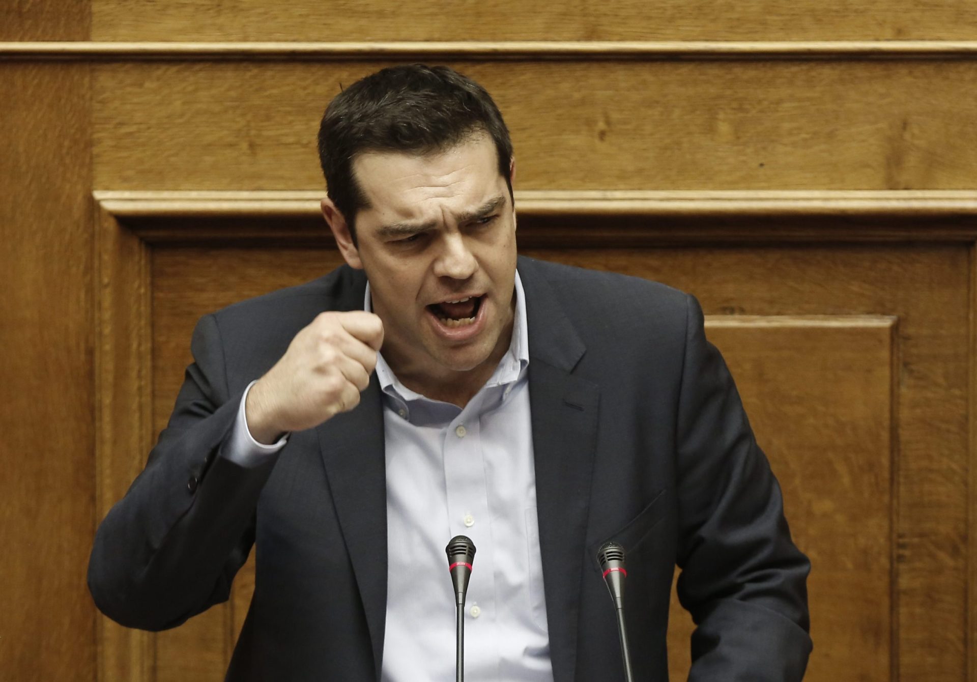 Tsipras acusa Portugal e Espanha de formarem ‘eixo contra Atenas’