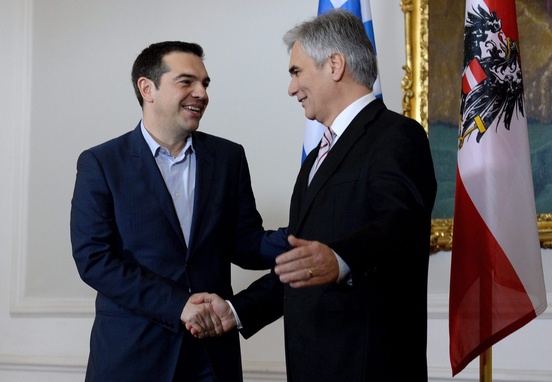Tsipras conquista Áustria para a causa grega