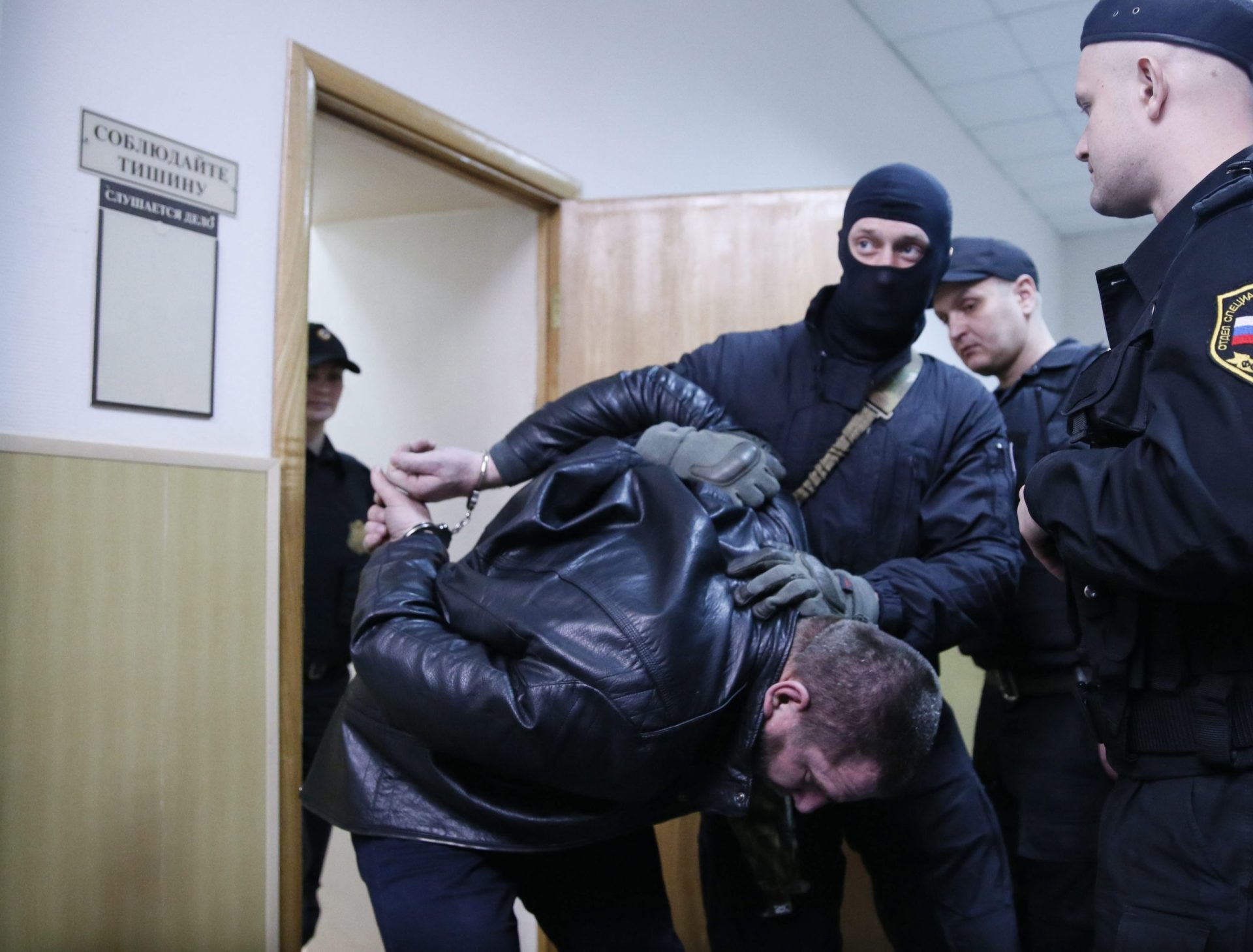 Confissão de ‘assassino’ de Nemtsov foi arrancada sob tortura