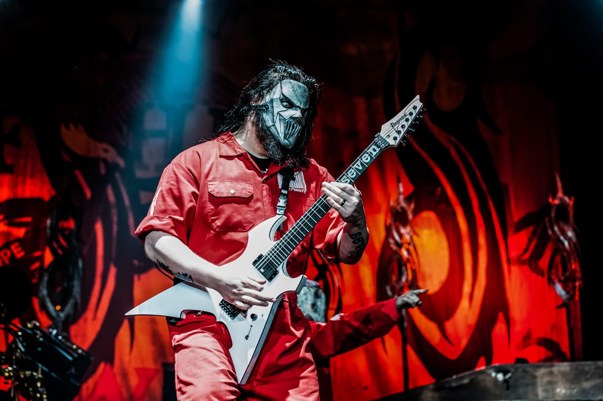 Guitarrista dos Slipknot esfaqueado pelo irmão