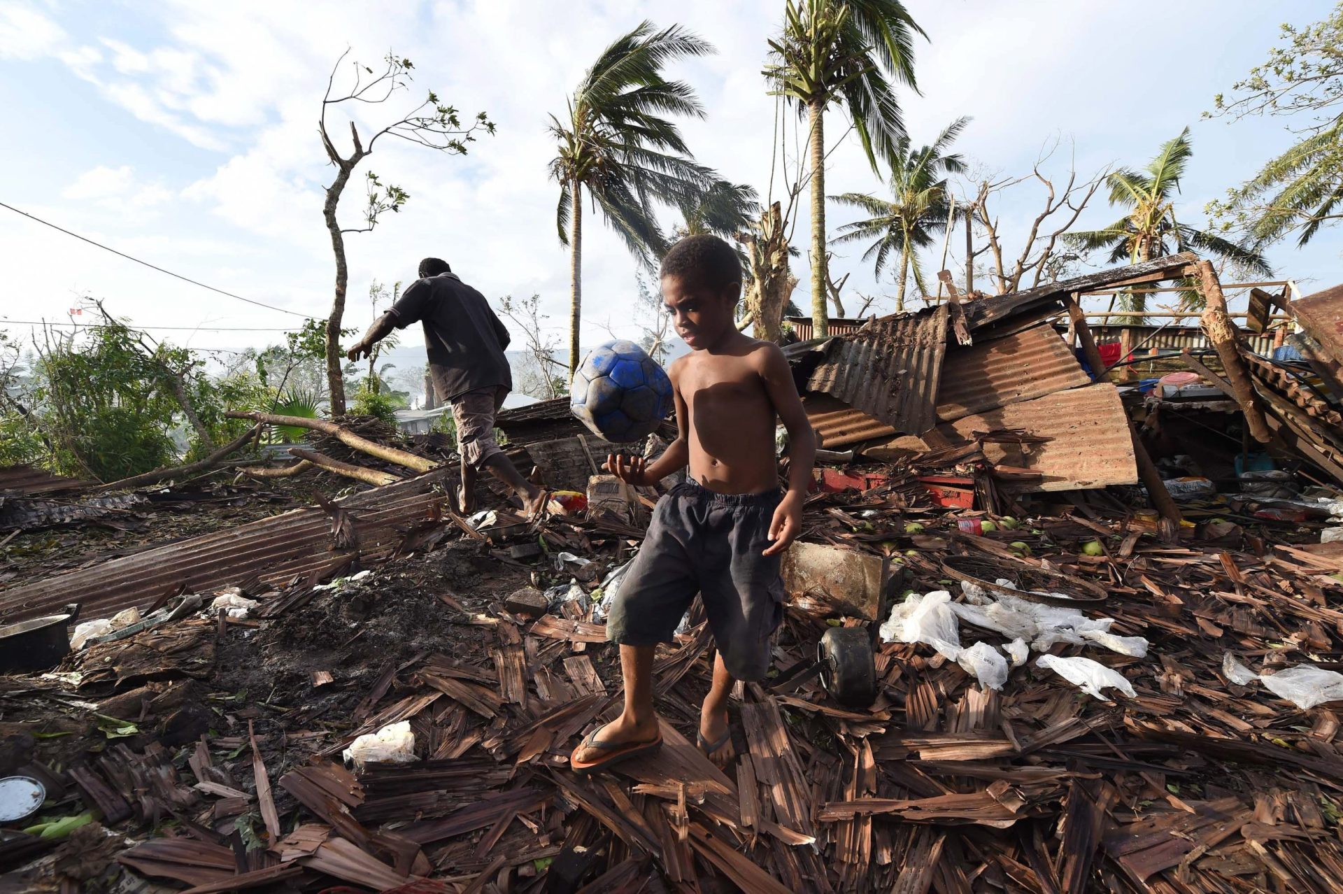 Vanuatu foi arrasado por um ciclone e precisa de ajuda
