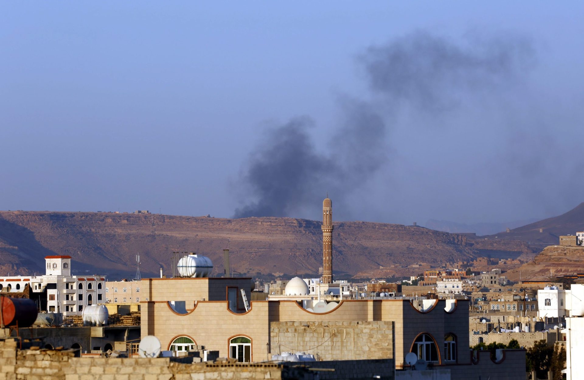 Ataque aéreo mata 45 pessoas em campo de refugiados no Iémen