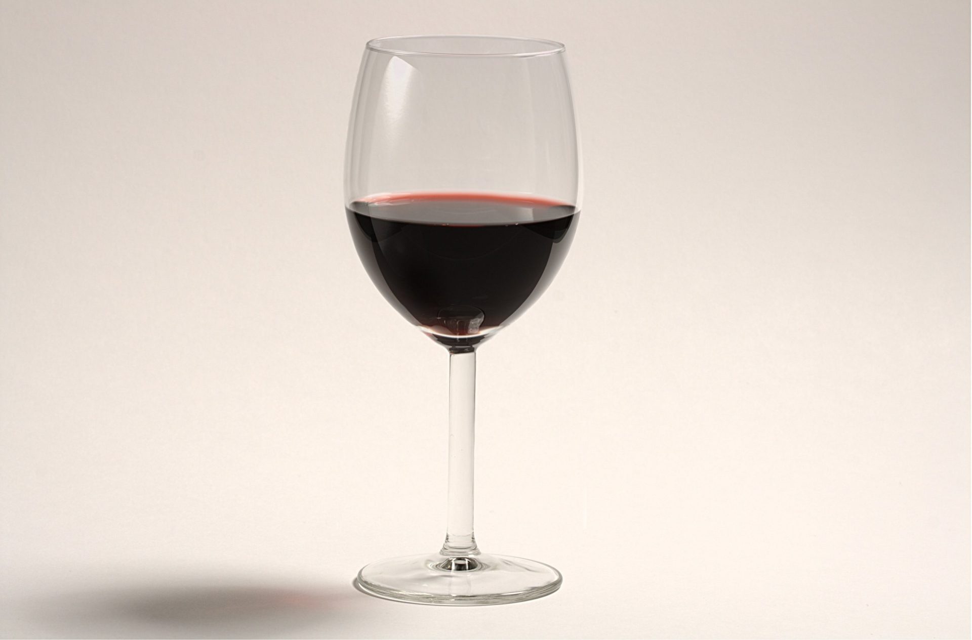 Mais de 20 mil litros de vinho apreendidos pela ASAE