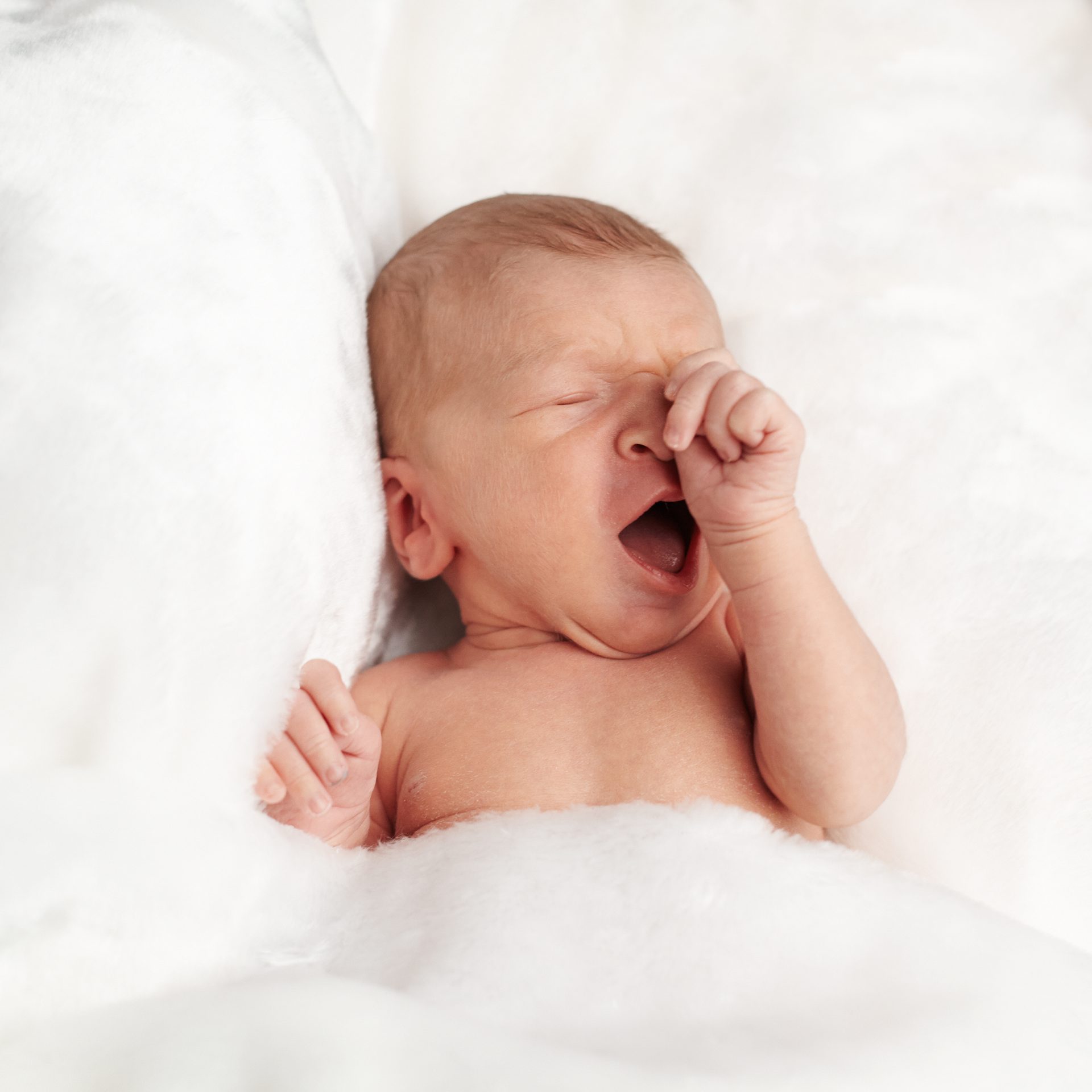 Como pôr um bebé a dormir em menos de um minuto