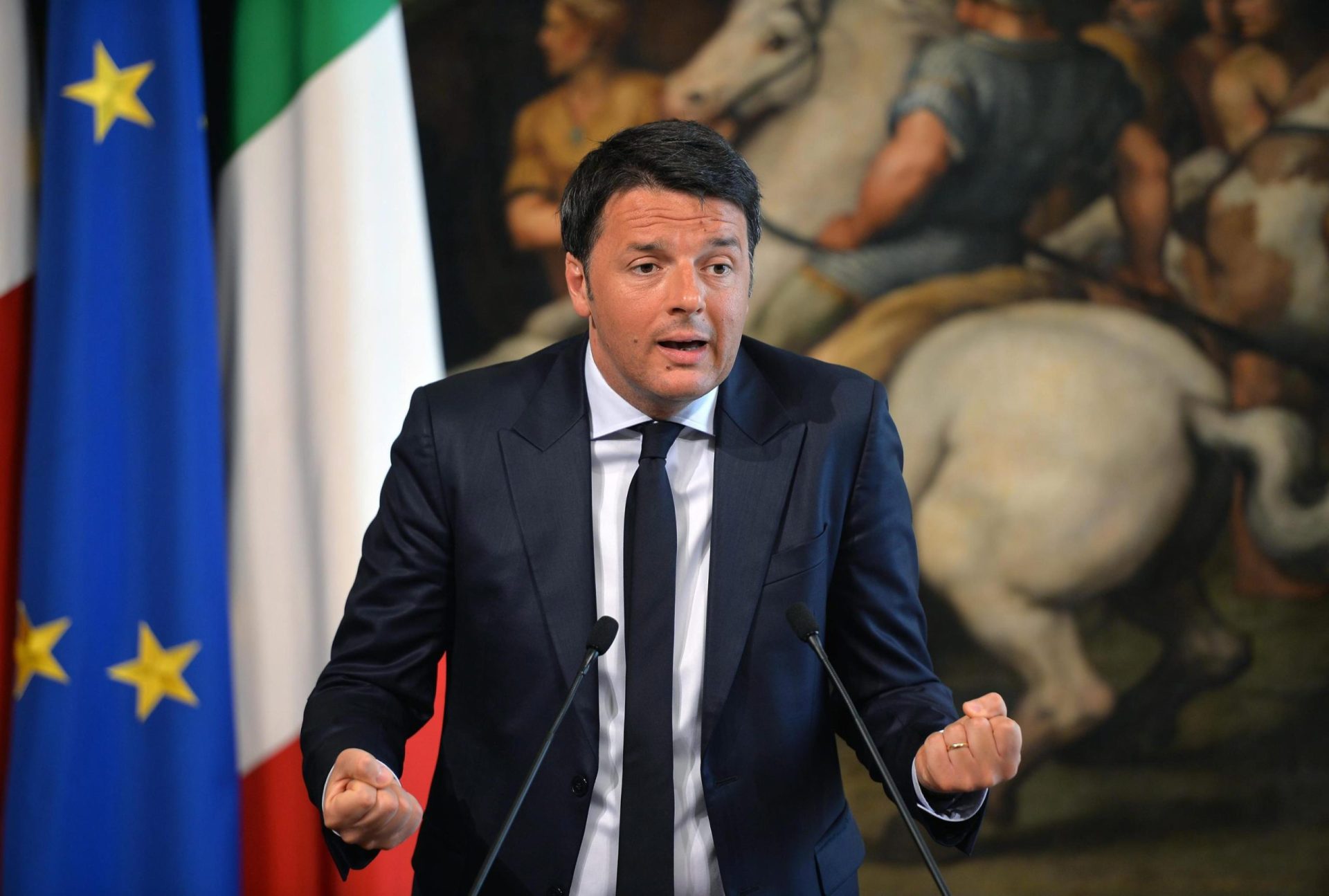 Naufrágio: Matteo Renzi admite ‘intervenções selectivas’ contra traficantes