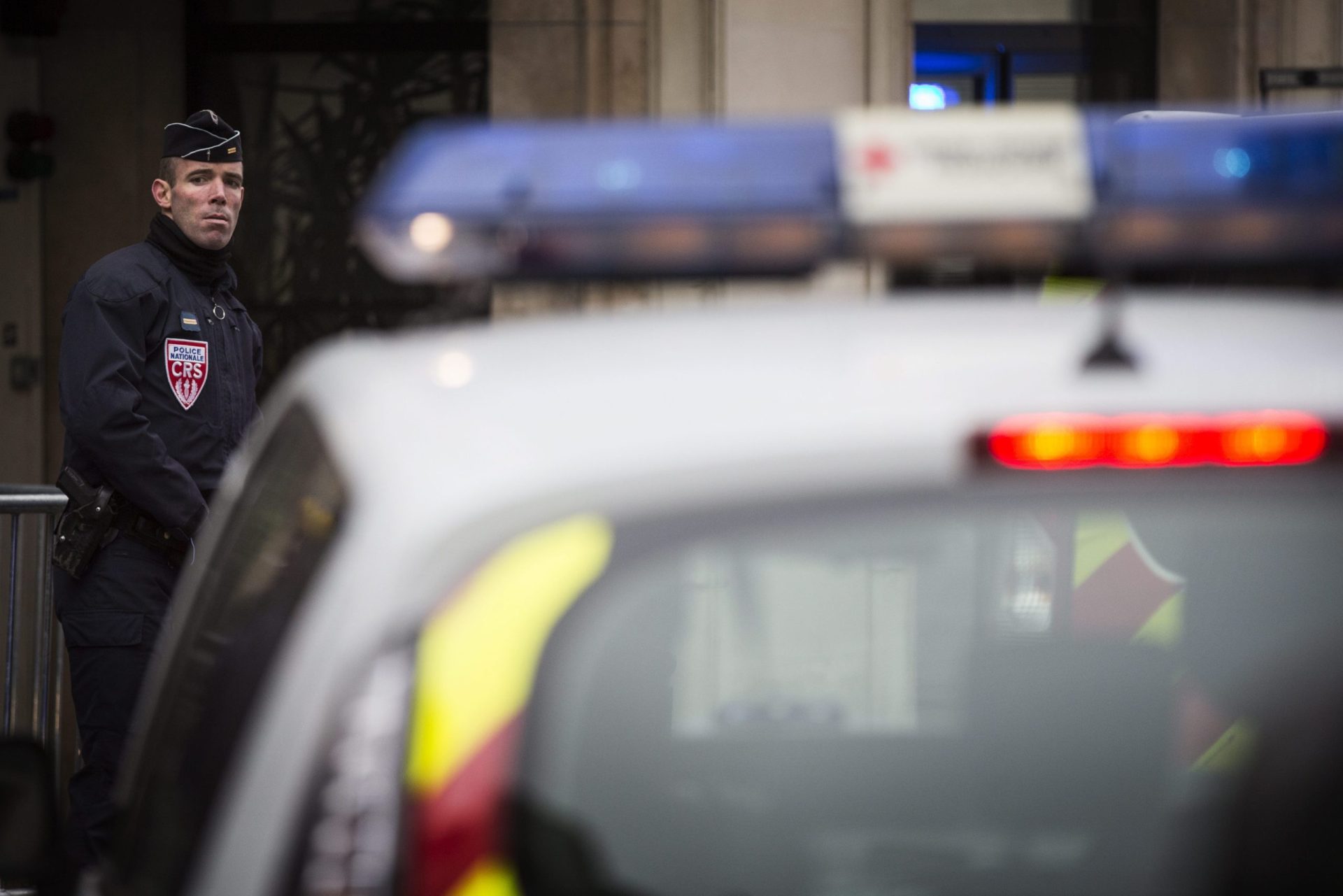 Polícia trava ataque terrorista em Paris