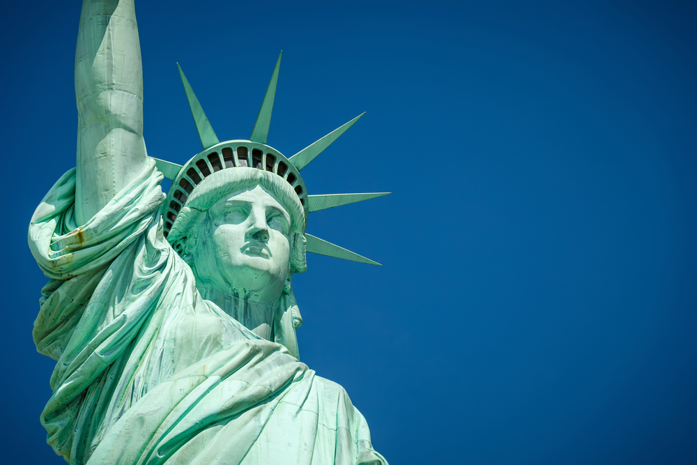 Estátua da Liberdade evacuada após ameaça de bomba