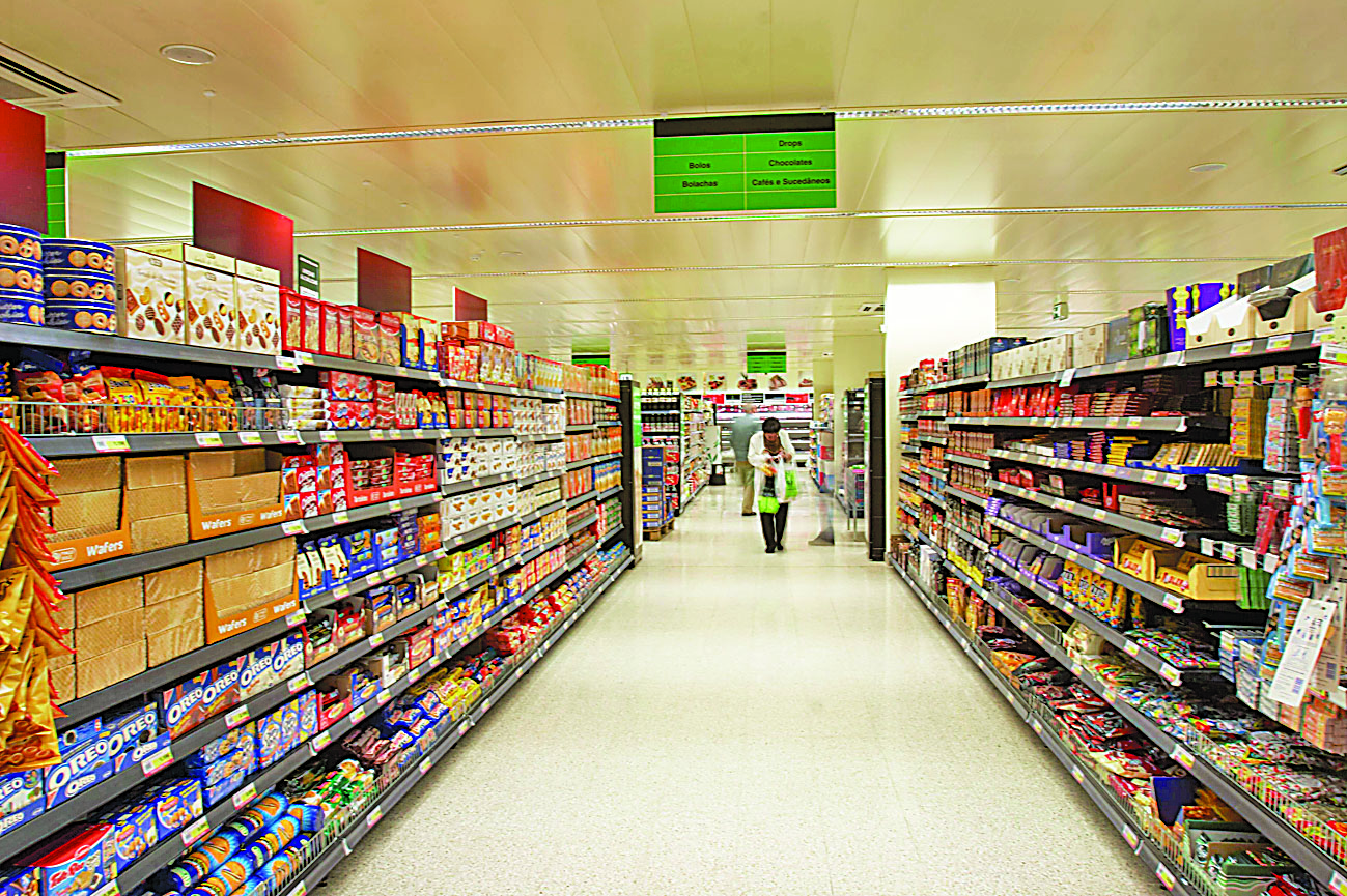 Supermercados. Preço do cabaz alimentar em Portugal desce para 139,45 euros