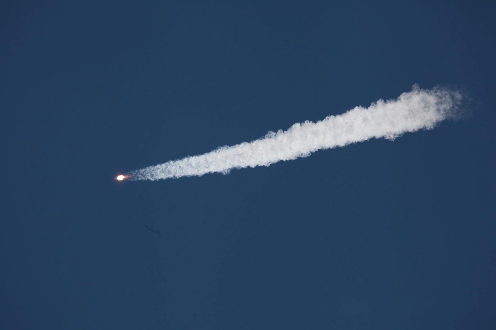 Nave espacial russa está a cair em direcção à Terra
