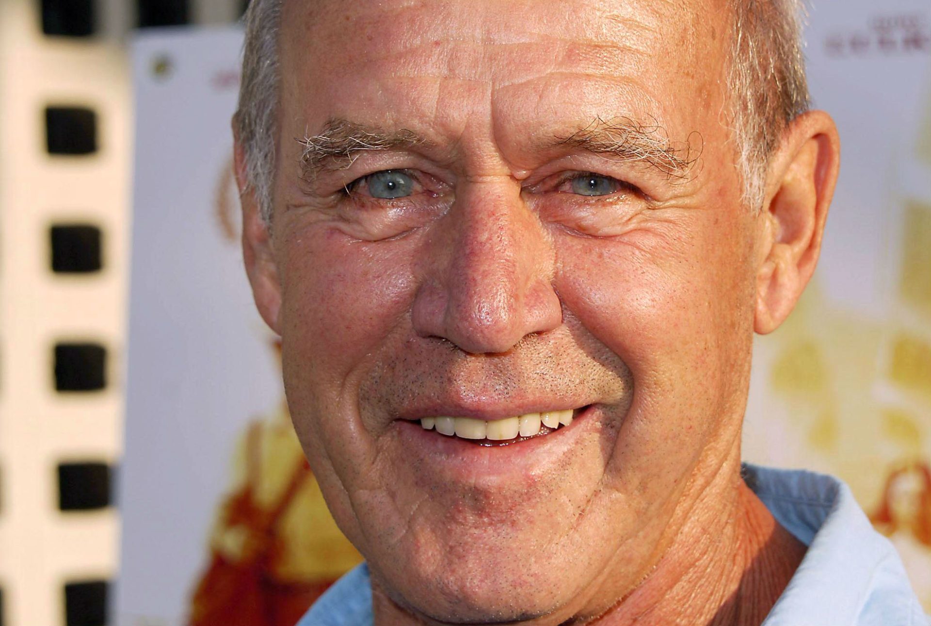 Morreu O Actor Geoffrey Lewis