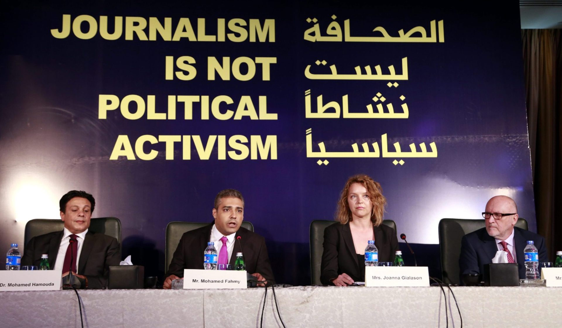 Aljazeera processada por próprio jornalista