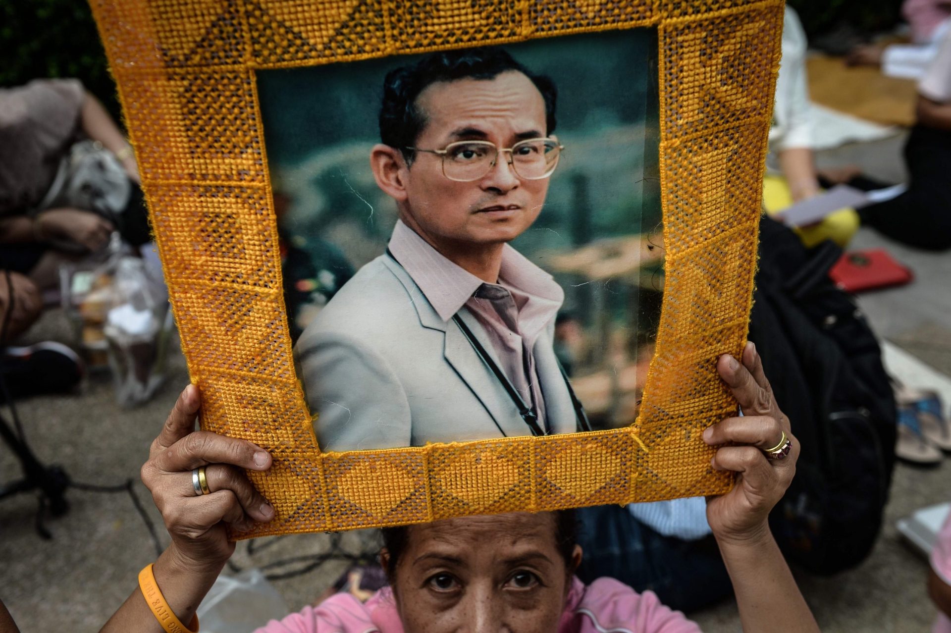 Morreu Adulyadej, o monarca há mais tempo no poder