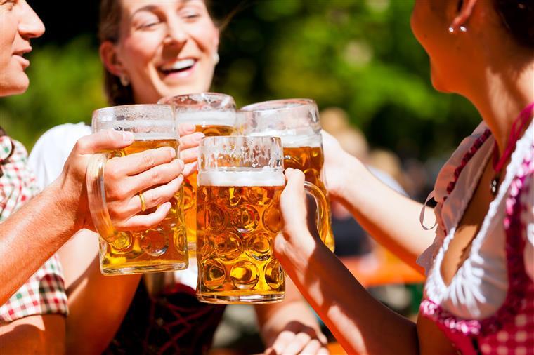 OE2017. Imposto sobre as bebidas espirituosas, licores e cerveja sobe 3%