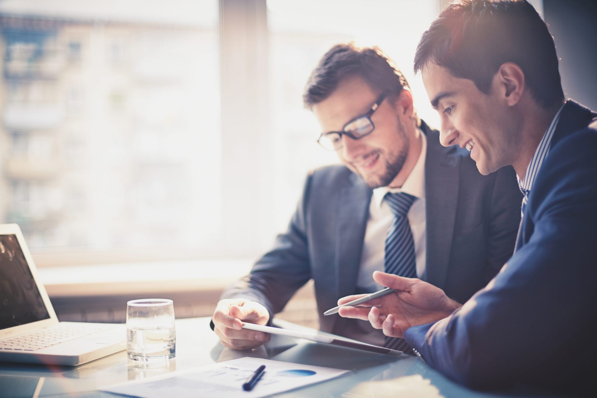 O que nunca fazer nos primeiros 10 minutos no local de trabalho