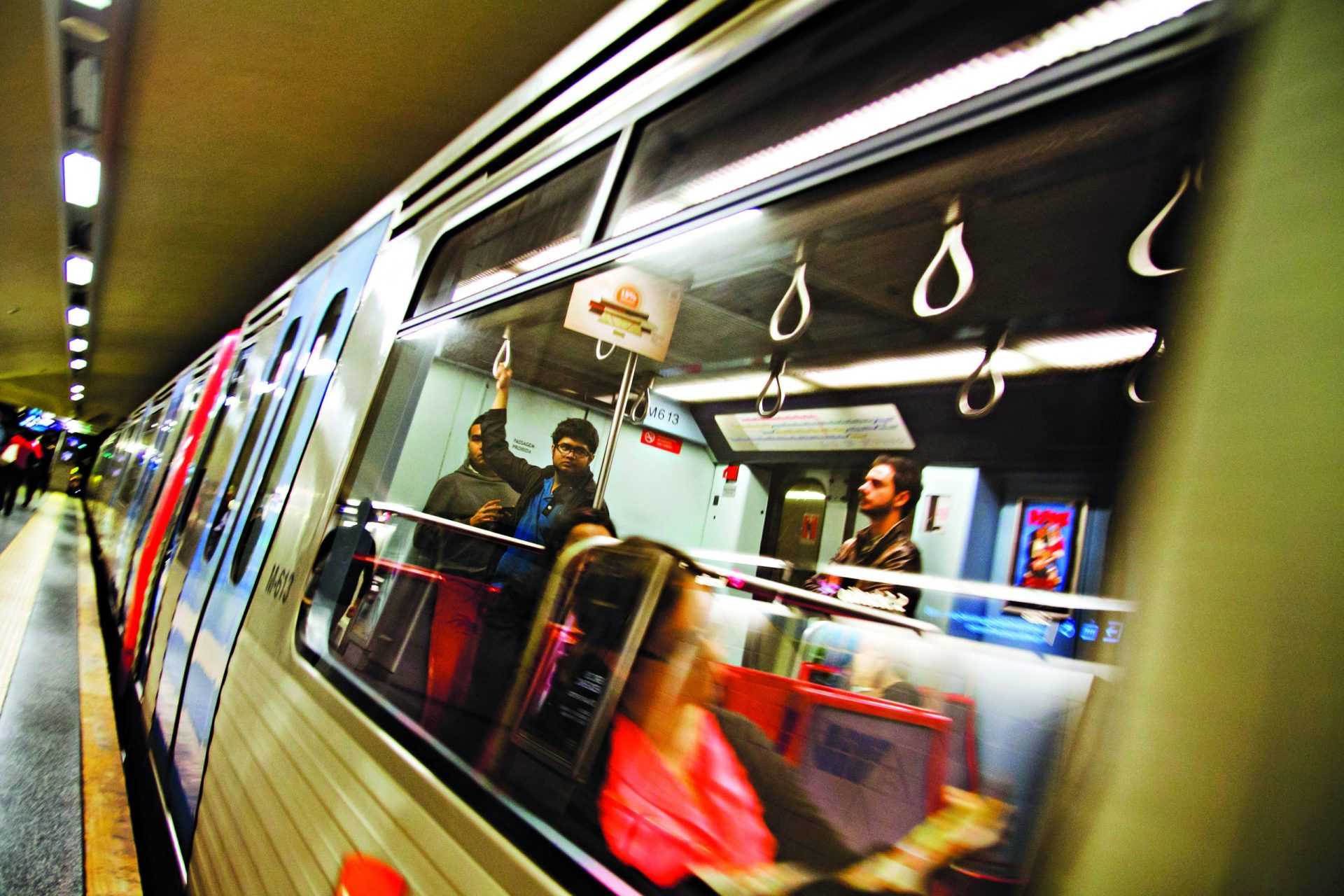 Falta de trabalhadores leva a atrasos e falhas no Metro e na Carris