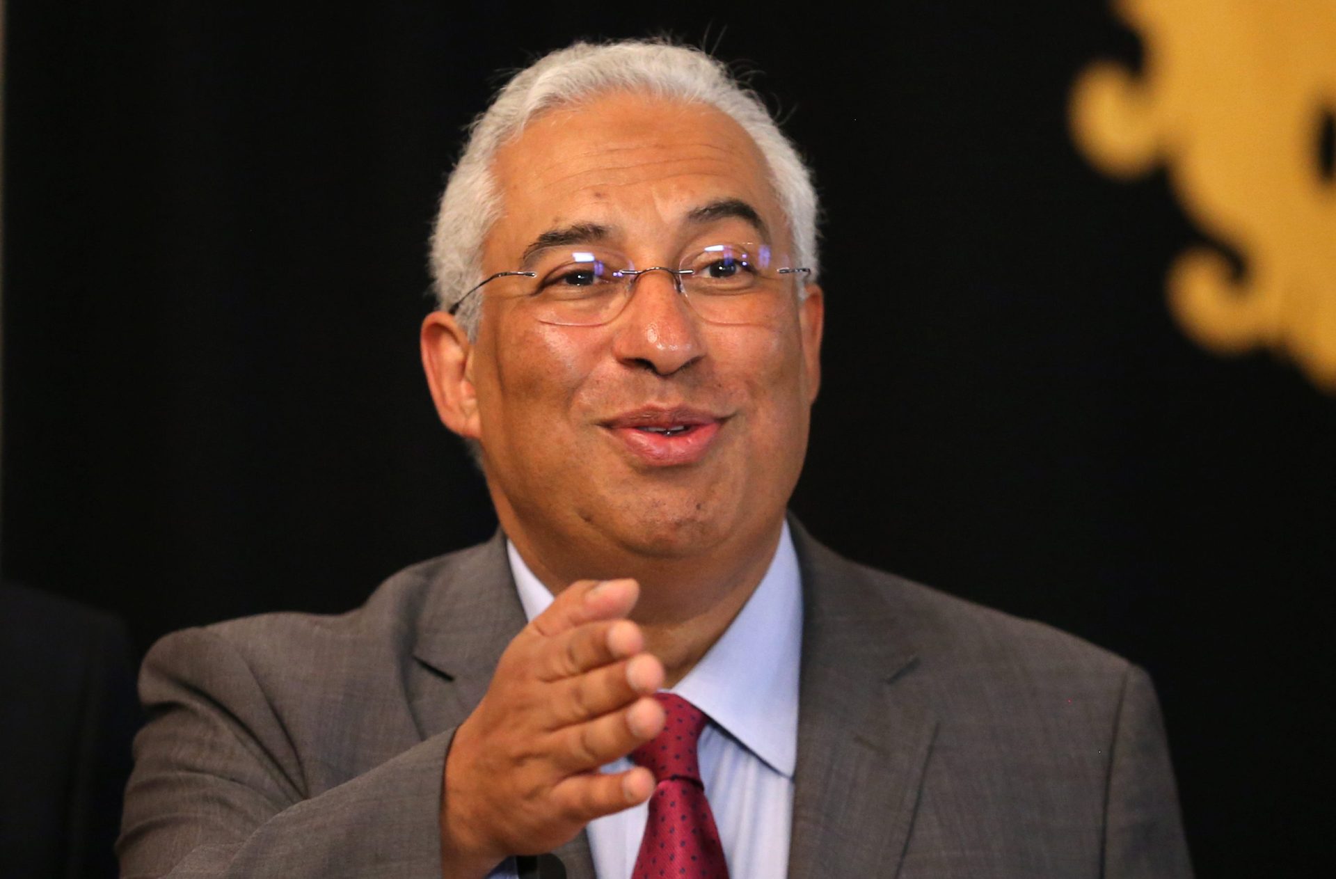 Obras: António Costa anuncia plano de 300 milhões de euros