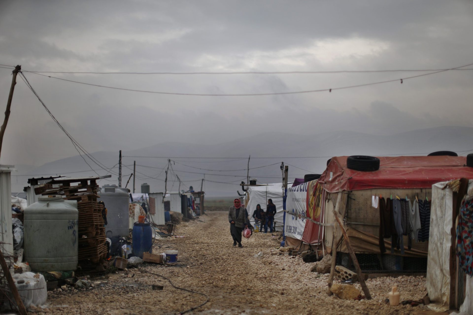 Tempestade de neve assola campo de refugiados. Como se a sua vida já fosse fácil