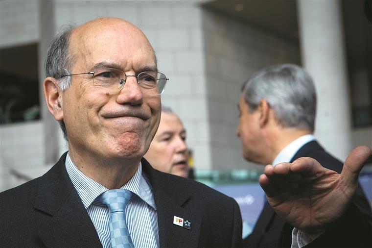 TAP. Neeleman admite que Fernando Pinto pode deixar de ser CEO
