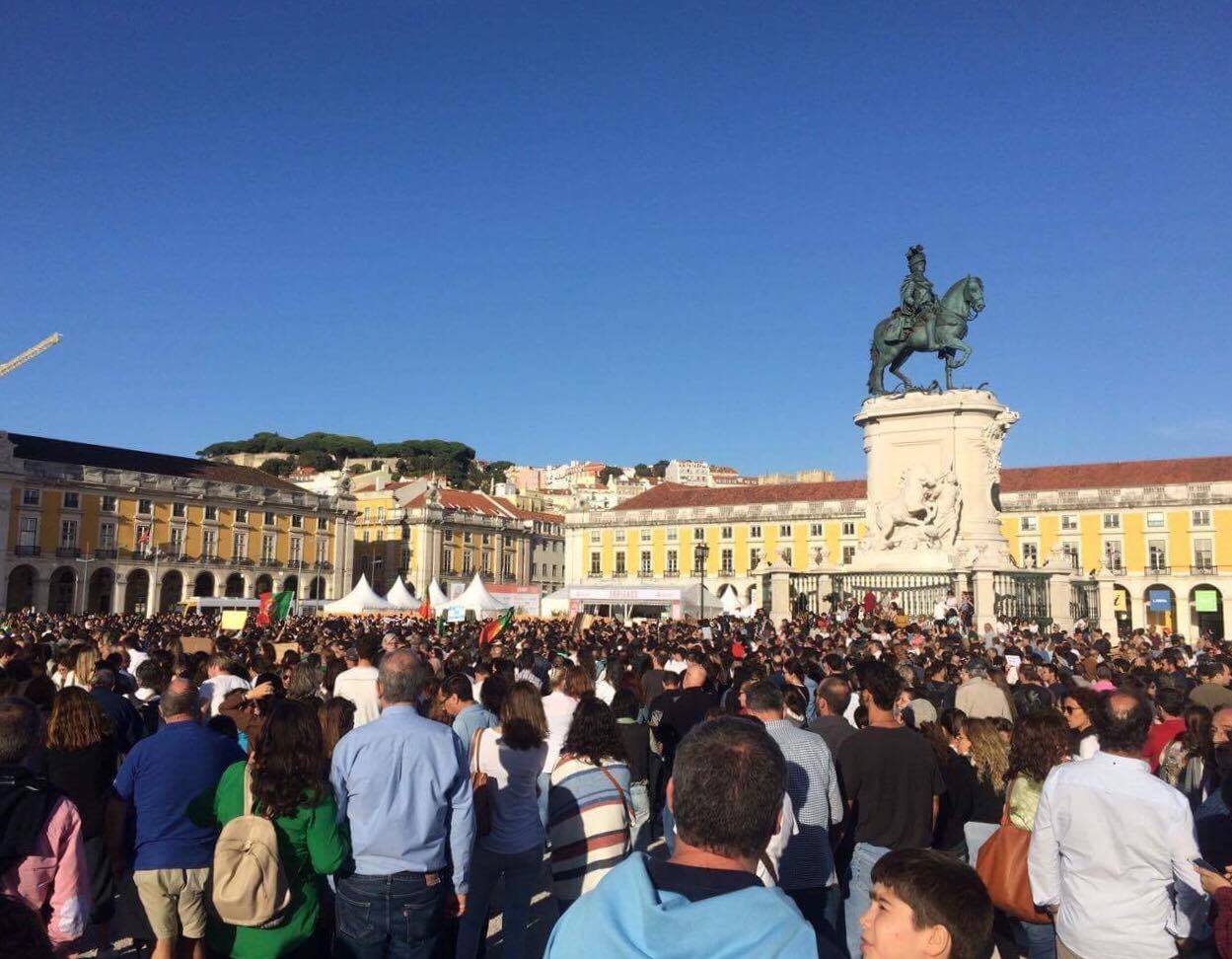 Confrontos em Lisboa durante manifestação em homenagem às vítimas dos incêndios