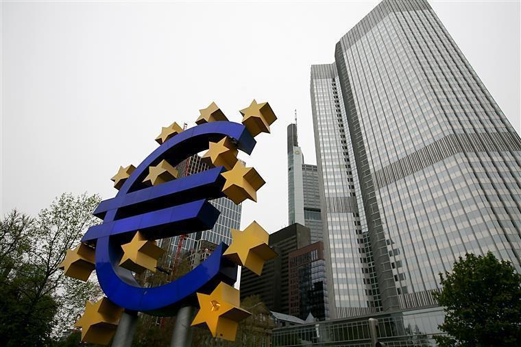 Menos bancos na zona euro