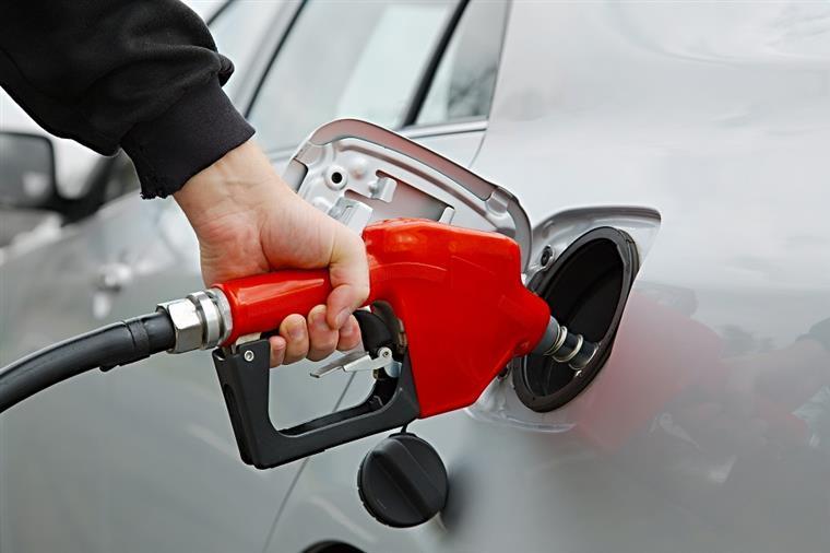 Combustíveis mais caros a partir de segunda-feira
