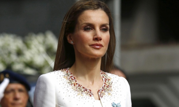Rainha de Espanha usa brincos portugueses. Sabe quanto custam?