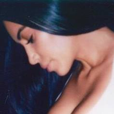 Kim Kardashian regressa às redes sociais e desmente rumores